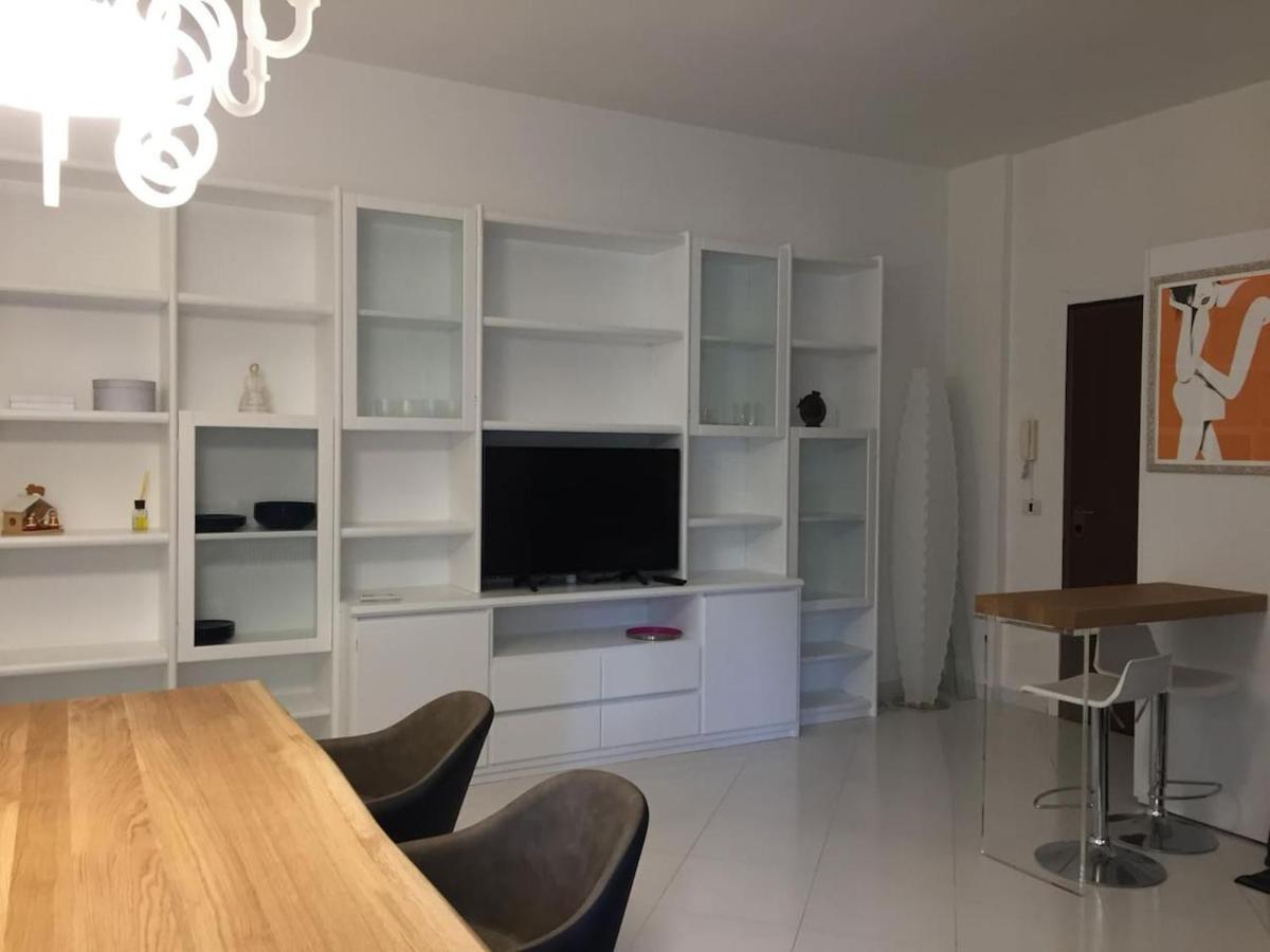 Comodo Appartamento In Pieno Centro Iun P1868 Κάλιαρι Εξωτερικό φωτογραφία